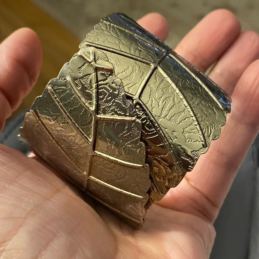 Gold Tone Textured Wide Leaf Design Hinge Overlapping Cuff Bracelet Bohemian